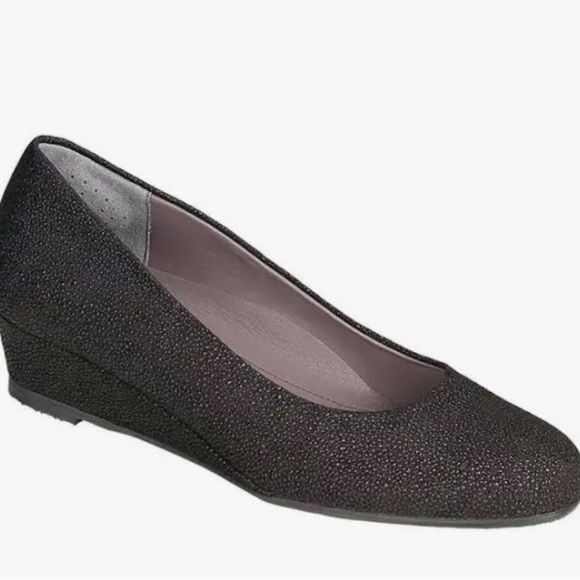 SAS Sophia Wedge Pump Pebbled Leather Comfort Made in Italy WORN ONCE 10 N Black - Picture 1 of 10